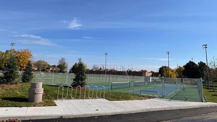 pickleball courts